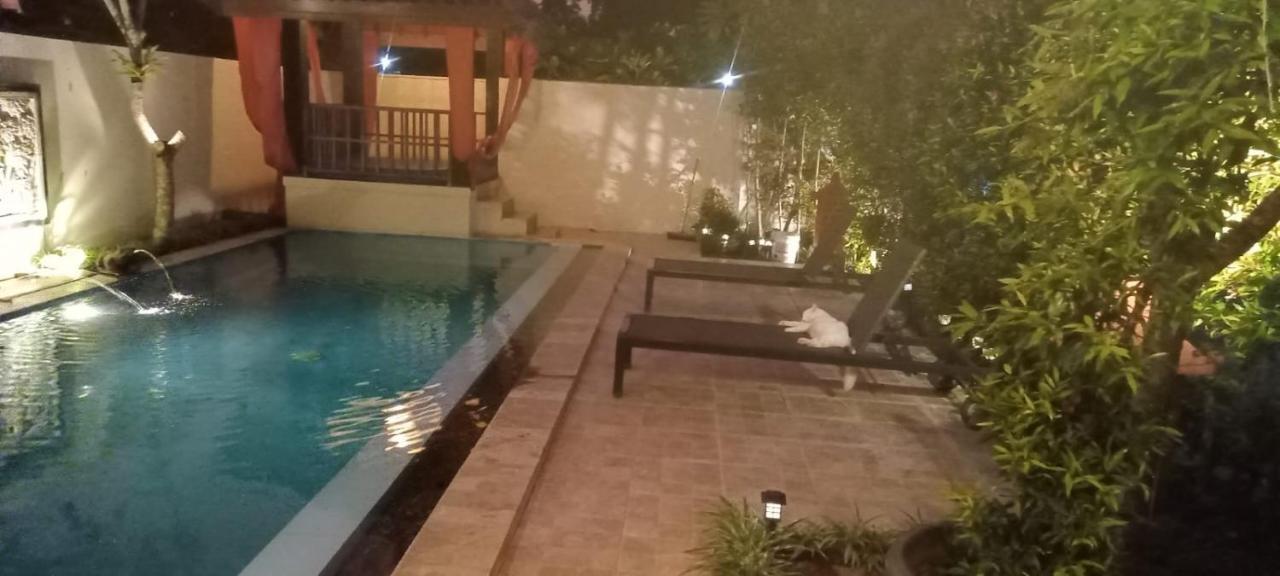 Rosseno Villa Yogyakarta Bagian luar foto